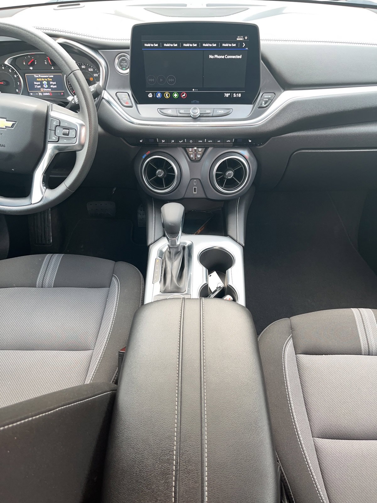Used 2025 Chevrolet Blazer LT FWD image 9