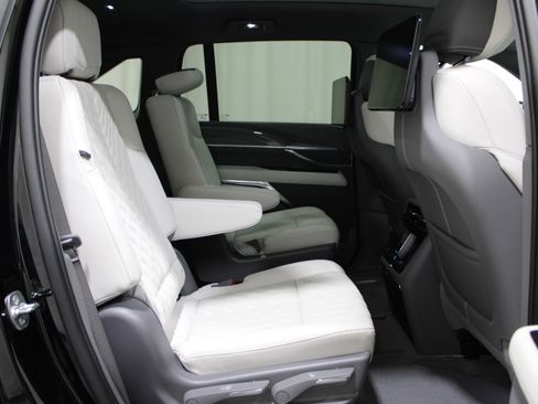 New 2025 Cadillac Escalade IQ Sport 1 w/ Smart Trailering package image 36