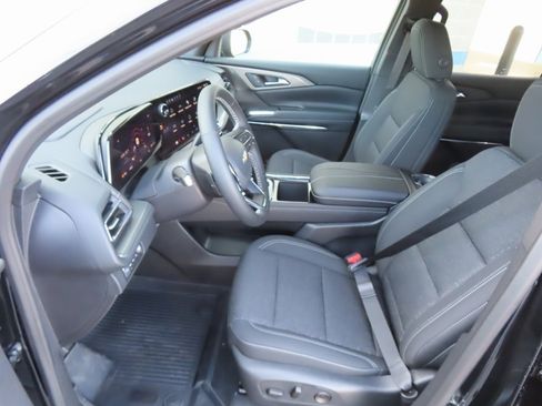 New 2026 Chevrolet Traverse LT w/ Driver Confidence Package image 19