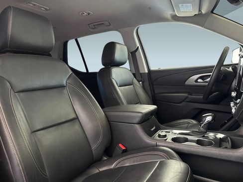 Used 2021 Chevrolet Traverse RS FWD image 27