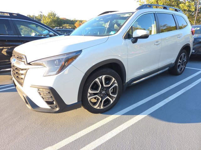 Used 2023 Subaru Ascent Limited AWD/4WD image 11