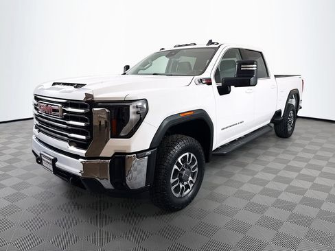Used 2024 GMC Sierra 2500 SLE w/ SLE Convenience Package AWD/4WD image 3