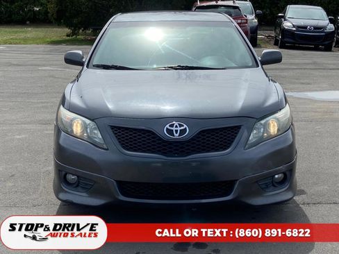 Used 2011 Toyota Camry SE w/ Fleet Convenience Pkg image 6