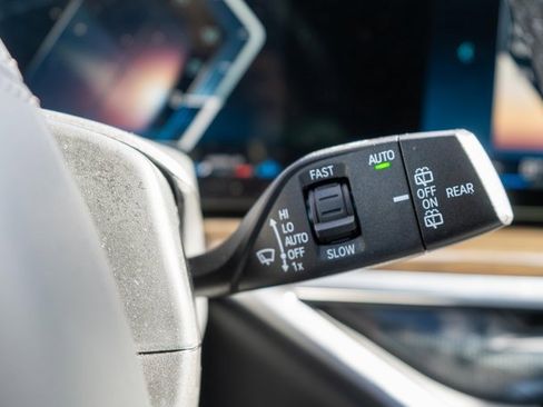 Used 2024 BMW X5 xDrive40i image 32