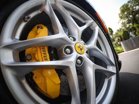 Certified 2023 Ferrari Roma RWD image 14