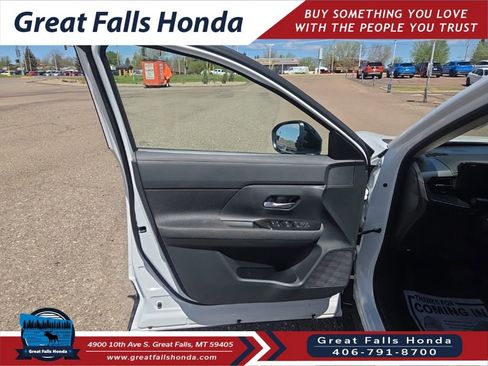 Used 2026 Nissan Kicks SV w/ Cold Weather Package AWD/4WD image 11