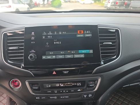 Used 2023 Honda Passport TrailSport image 15