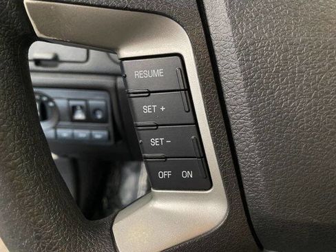 Used 2010 Ford Fusion SE image 21