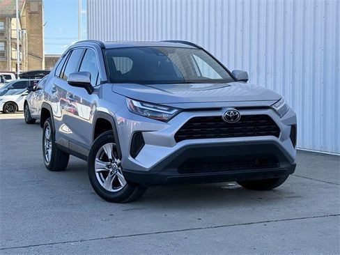 Used 2023 Toyota RAV4 XLE image 2