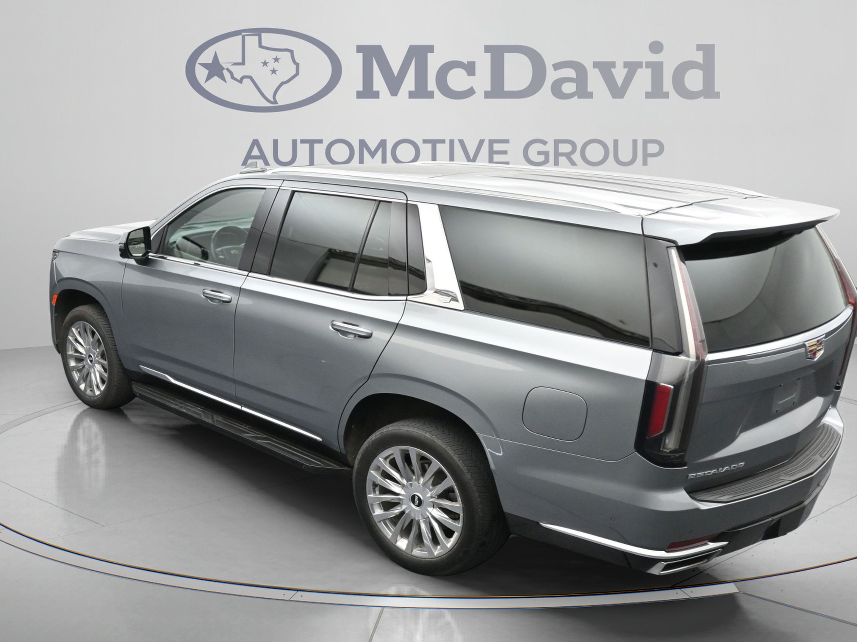 Used 2023 Cadillac Escalade Premium Luxury AWD/4WD image 38