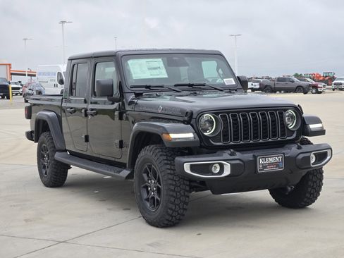 New 2026 Jeep Gladiator Sport AWD/4WD image 3