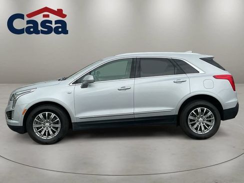 Used 2017 Cadillac XT5 Luxury w/ Driver Awareness Package FWD image 3