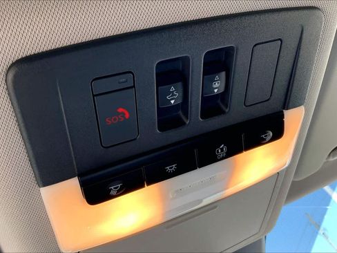 Used 2021 Nissan Rogue SL w/ Premium Package FWD image 30