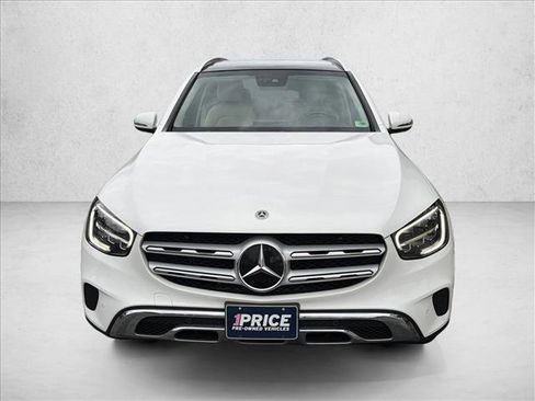 Used 2022 Mercedes-Benz GLC 300 4MATIC image 2