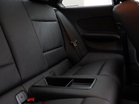 Used 2011 BMW 1 Series M image 63