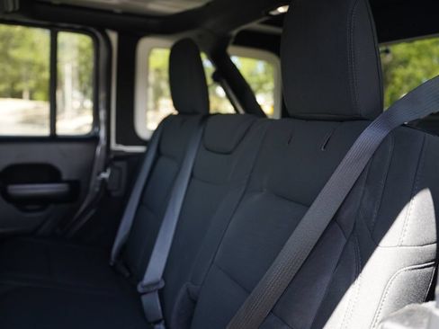 Used 2021 Jeep Wrangler Unlimited Sport AWD/4WD image 11