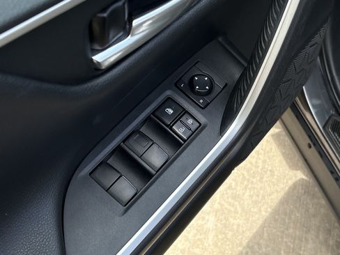 Used 2020 Toyota RAV4 TRD Off-Road AWD/4WD image 14