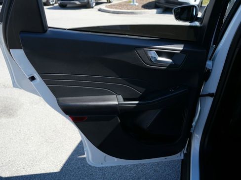 Used 2023 Ford Escape ST-Line FWD image 23