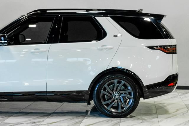 Used 2023 Land Rover Discovery S R-Dynamic AWD/4WD image 19