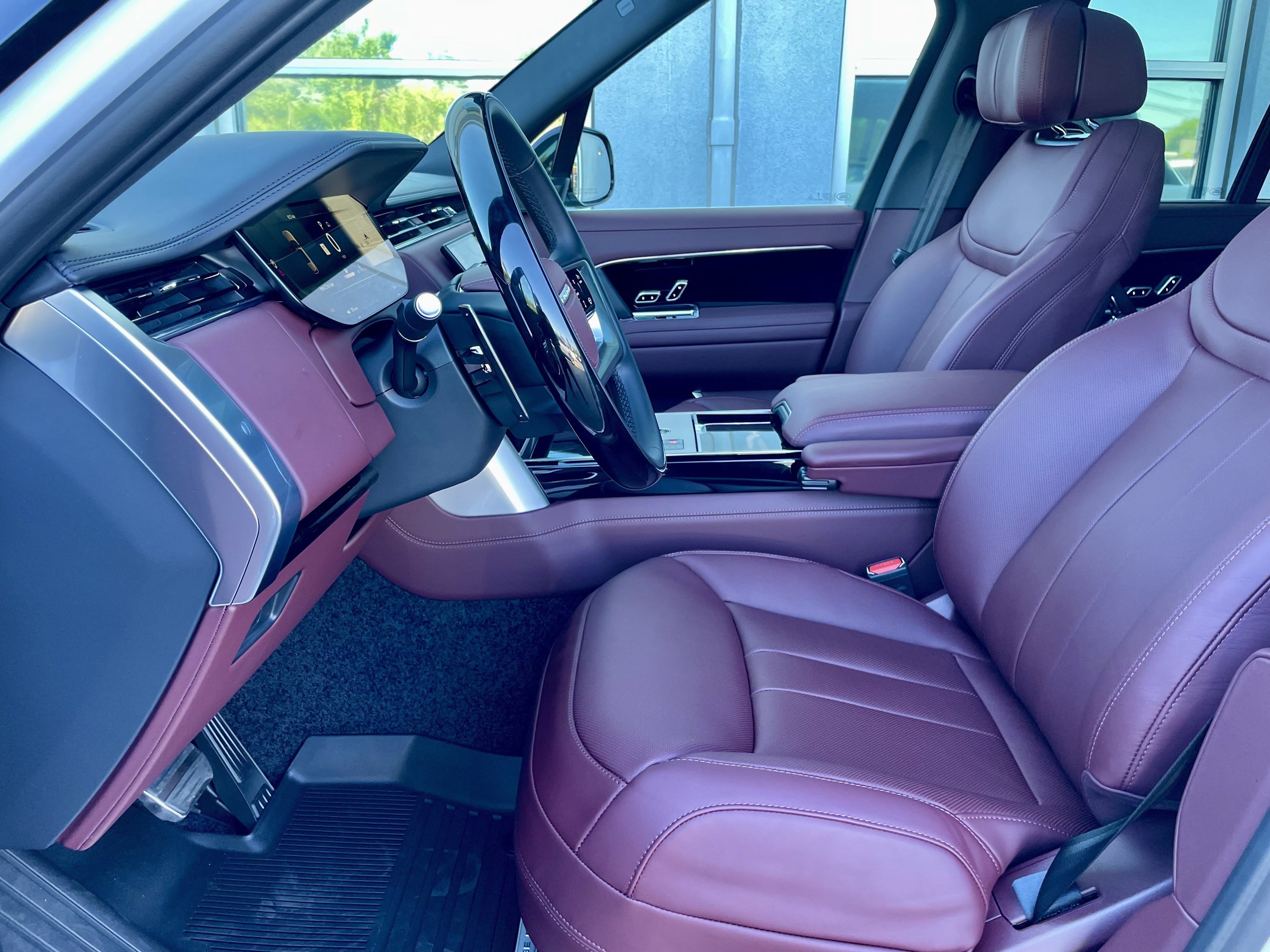 New 2026 Land Rover Range Rover Autobiography AWD/4WD image 14