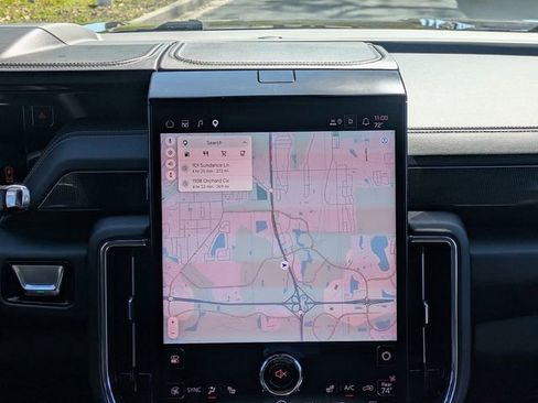 Used 2025 GMC Yukon XL Elevation w/ Elevation Premium Package image 17