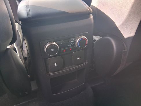 Used 2020 Ford Explorer XLT w/ Comfort Package AWD/4WD image 22