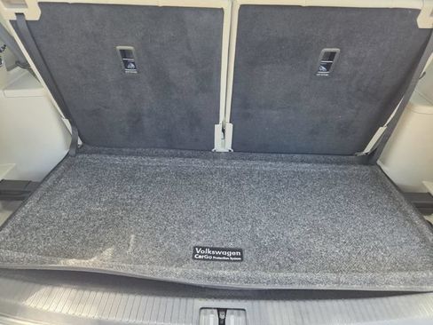 Used 2025 Volkswagen Atlas SEL AWD/4WD image 26