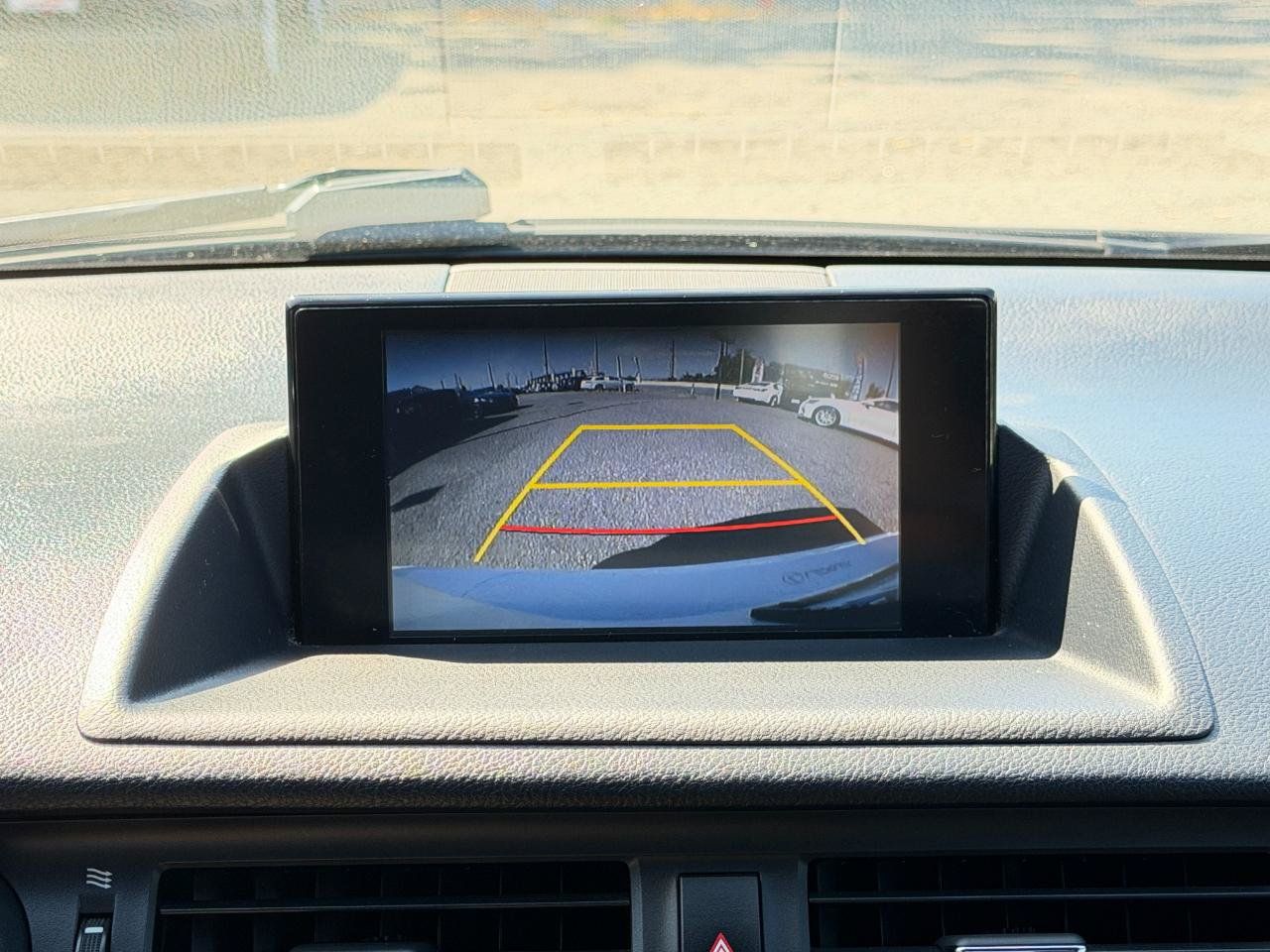 Used 2015 Lexus CT 200h w/ Navigation Package FWD image 21