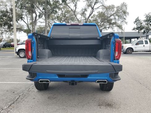 Used 2023 GMC Sierra 1500 AT4 w/ AT4 Preferred Package image 9