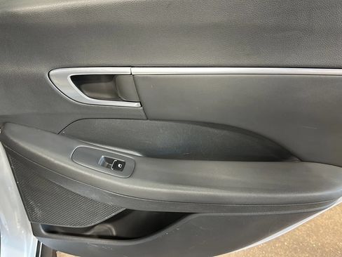 Used 2020 Hyundai Sonata SEL w/ Convenience Package FWD image 15