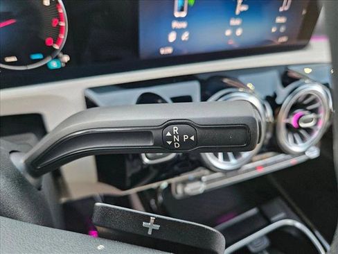 Used 2024 Mercedes-Benz CLA 250 image 12