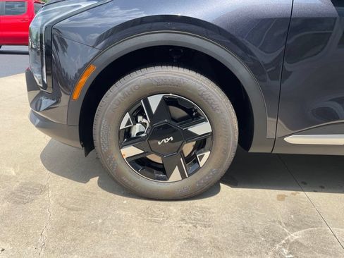 New 2026 Kia Sportage LX AWD/4WD image 15