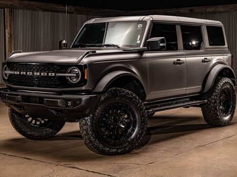Used 2022 Ford Bronco Wildtrak AWD/4WD image 3