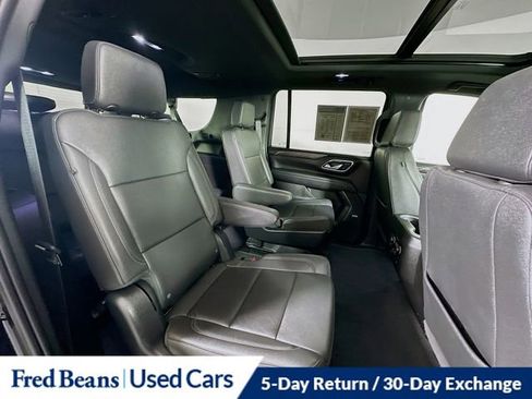 Certified 2023 Chevrolet Suburban Z71 w/ Luxury Package AWD/4WD image 32
