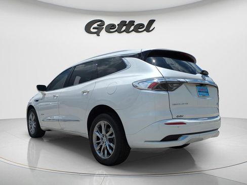 Used 2023 Buick Enclave Avenir w/ Avenir Technology Package FWD image 7