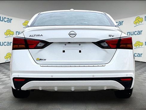Used 2023 Nissan Altima 2.5 SV FWD image 5