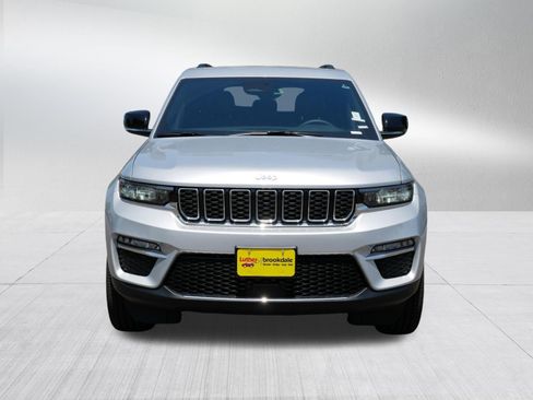 Used 2025 Jeep Grand Cherokee Limited w/ Trailer Tow Package AWD/4WD image 2