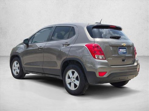 Used 2021 Chevrolet Trax LS FWD image 7