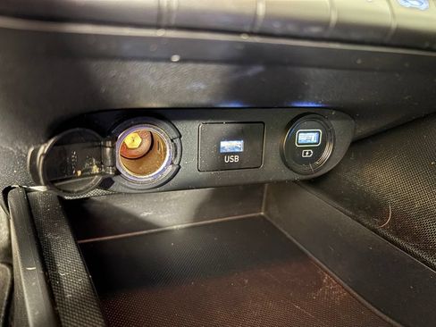 Used 2023 Hyundai Elantra SEL FWD image 28
