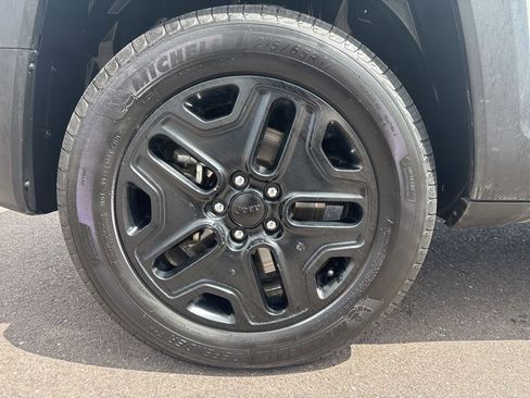 Used 2018 Jeep Renegade Trailhawk image 33