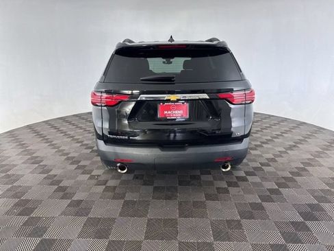 Used 2023 Chevrolet Traverse LT w/ Rear Camera Mirror Package AWD/4WD image 6