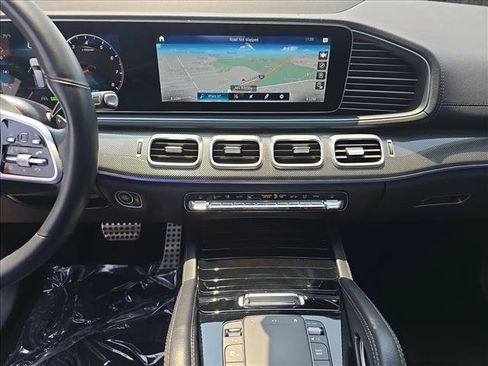 Used 2021 Mercedes-Benz GLS 580 4MATIC image 23
