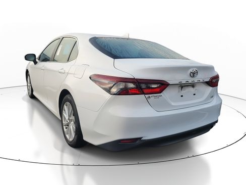 Used 2024 Toyota Camry LE image 7