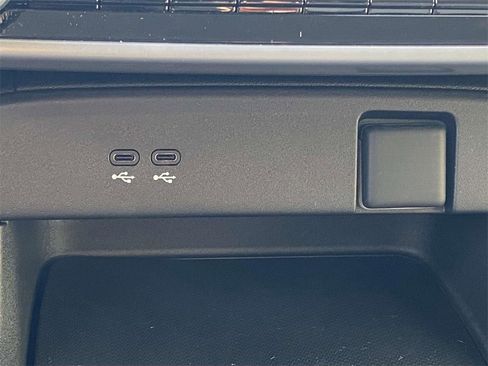 Certified 2024 Honda Prologue EX image 26