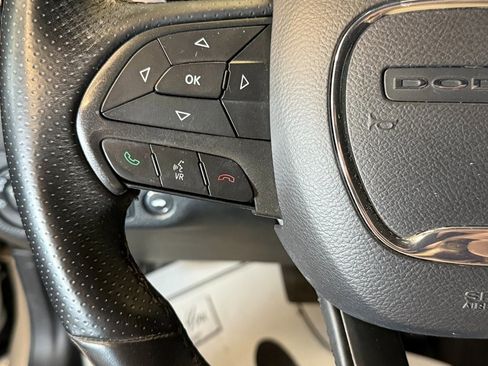 Used 2017 Dodge Charger SE w/ Power Sunroof Group image 11