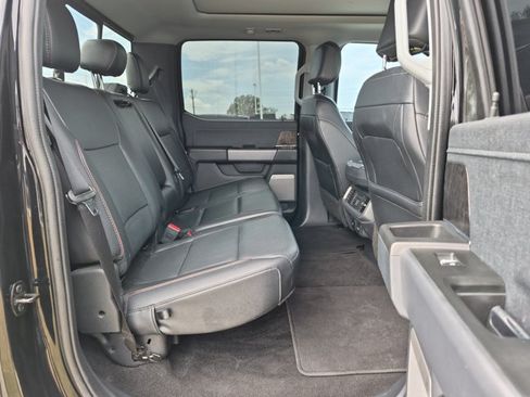 Used 2022 Ford F150 Lariat w/ Equipment Group 502A High AWD/4WD image 19