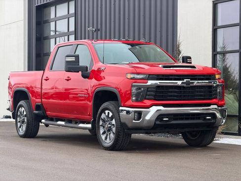 Used 2024 Chevrolet Silverado 2500 LT w/ All Star Edition image 4