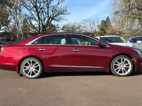 Used 2016 Cadillac XTS Premium image 3