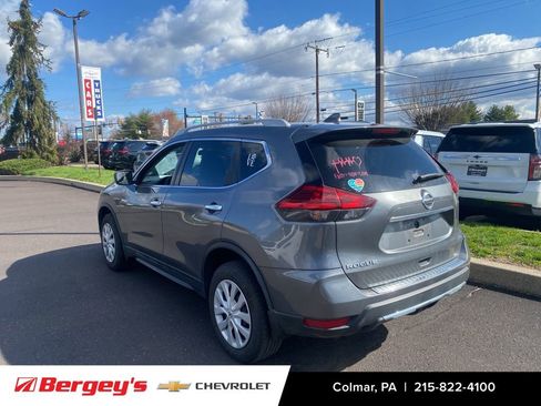 Used 2017 Nissan Rogue S w/ S Appearance Package image 5
