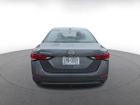 Used 2025 Nissan Sentra SV image 6